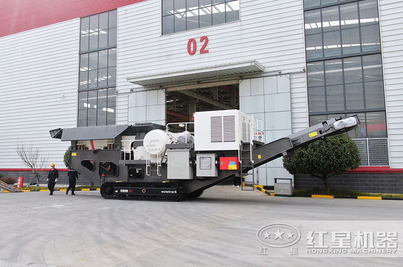 履带式移动破碎筛分站图片 履带式移动破碎筛分站图片