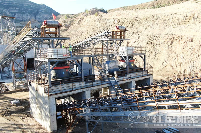 石头粉碎机工作现场图片 石头粉碎机工作现场图片