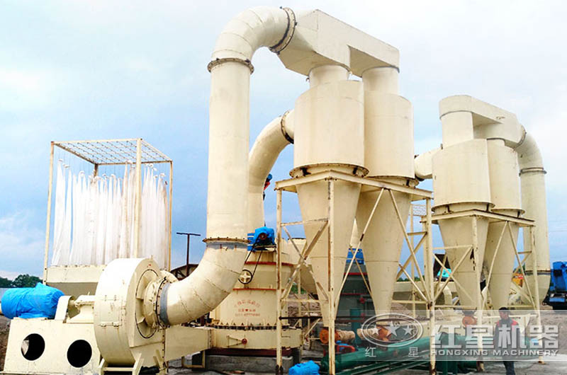 磨粉机作业现场 磨粉机作业现场