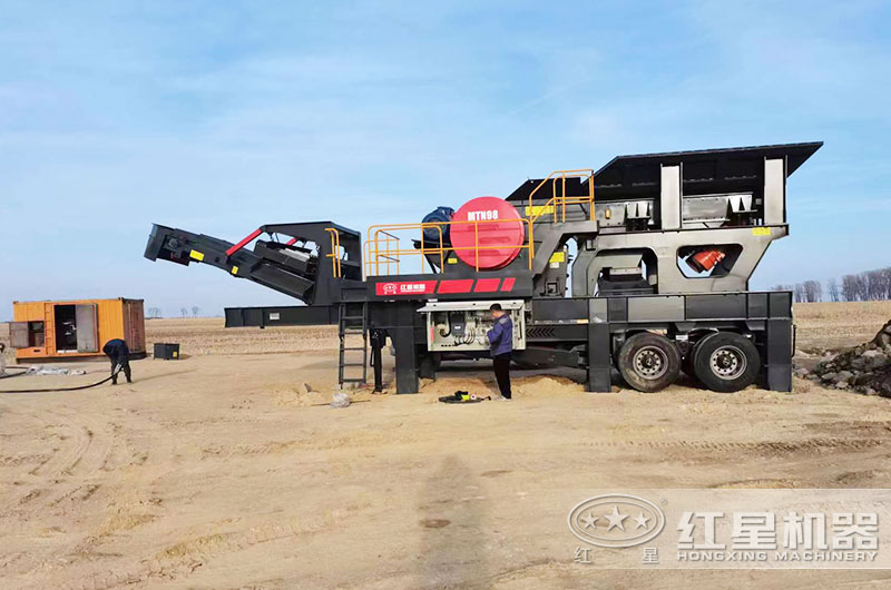 移动颚式粉碎机图片 移动颚式粉碎机图片