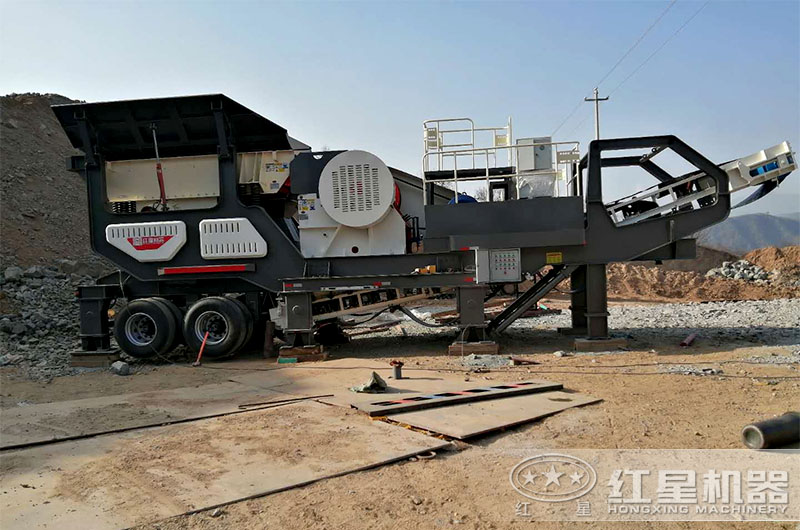 颚式移动破碎机作业现场 颚式移动破碎机作业现场