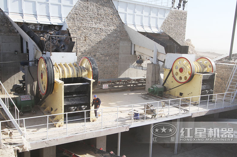 大型颚式破碎机产能高、实现规模化收益 大型颚式破碎机产能高、实现规模化收益